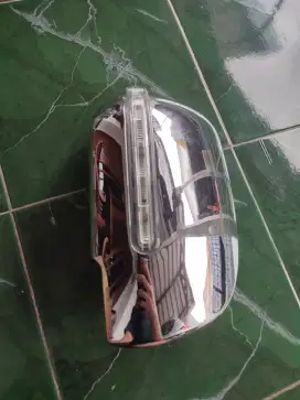 Cover spion kanan innova V 2009