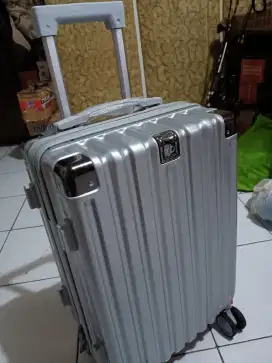 Koper  20 Inch ( Trip )