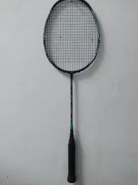 Raket Badminton Hundred Shadow Lite