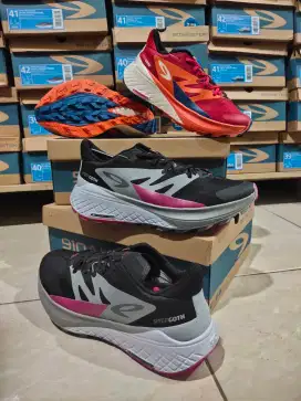 Sepatu trail running 910