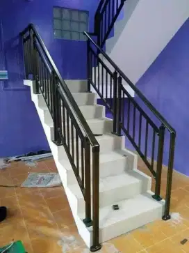 PEMASANGAN RELLING TANGGA MINIMALIS