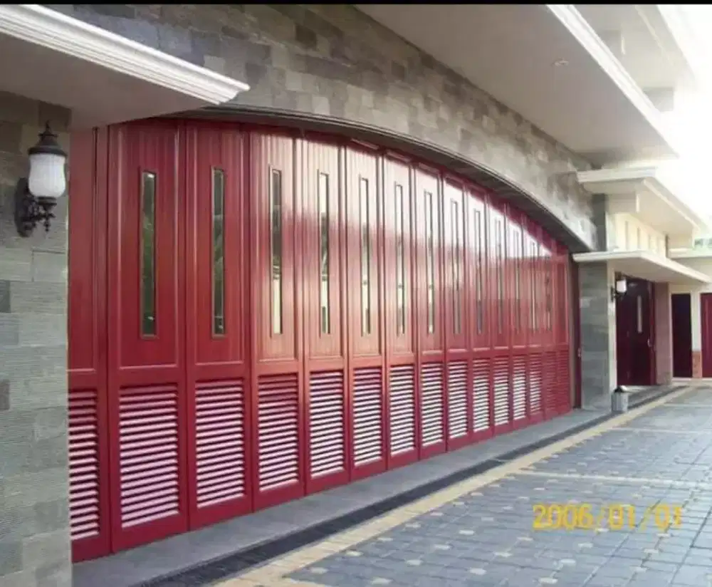 Pintu Garasi Alumunium
