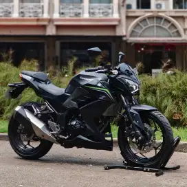 KAWASAKI Z250 NIK 2018 HITAM KM 11K PAJAK HIDUP