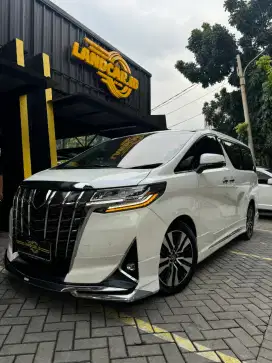 Toyota Alphard G Modelista - White Gold!