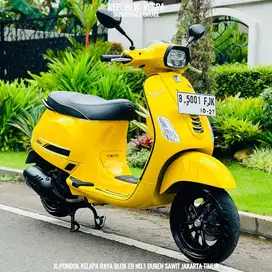 Vespa S IGET 125 FACELIFT TAHUN 2022 warna KUNING.