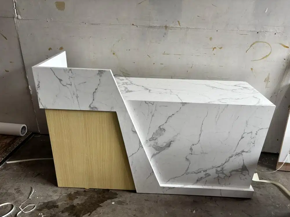 meja kasir / Meja resepssionis | 150x50x80cm