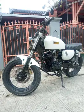 Yamaha Byson Custom