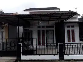 Di Kontrakan Rumah Bulatan Di Pekanbaru Jln.Reformasi 2 Simpang tiga