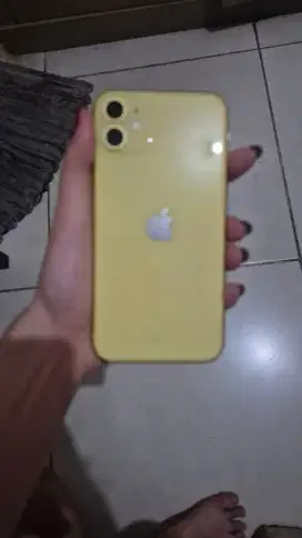 Iphone 11 kuning  128 GB IBox
