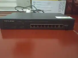 Switch hub Tplink 8 port SL2210