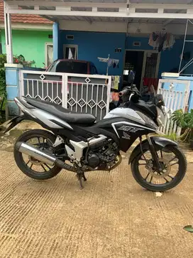 Honda cs 1 komplit kaleng 2028 plat AB jogja