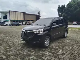 Toyota Avanza  G At 2017  hitam