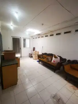 Rumah Butuh Renovasi Puspita Loka BSD