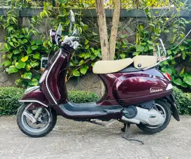 Piaggio Vespa LXV