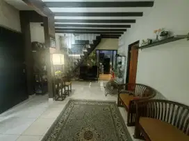 Rumah Bagus  dekat Tol Bintaro Mahagoni Bintaro Tangsel