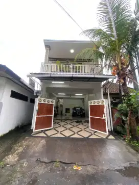 Di kontrakan rumah jalan Dewi Madri, Denpasar, Bali