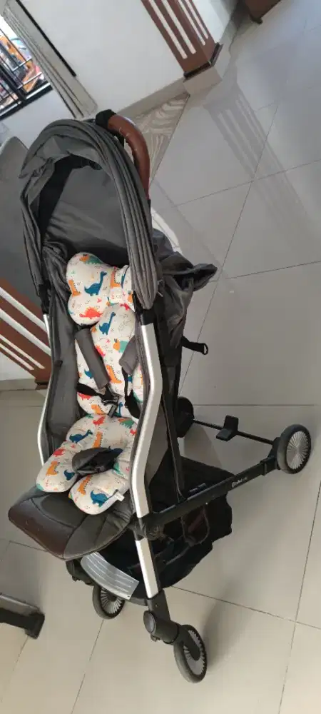 Stroller Merk Hybrid Cabi