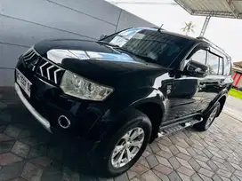 Pajero Dakar 2013 Hitam Diesel sun roof pazero Sport sanruf matic VGT