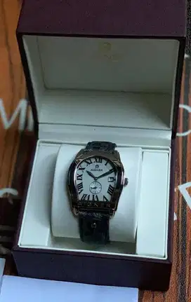 Jam tangan analog