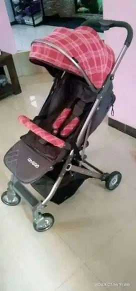 Stroller bekas , lumayan msih bagus