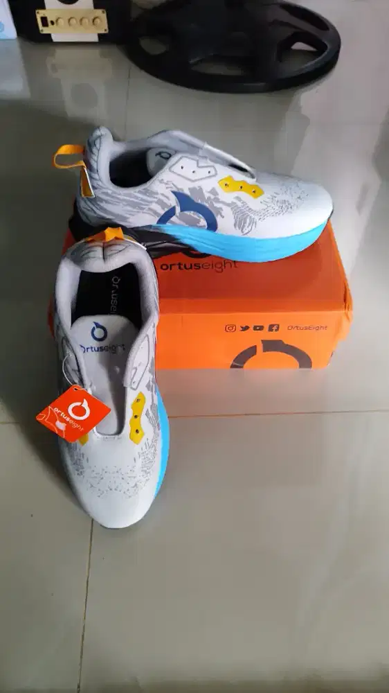 SEPATU RUNNING ORTUSEIGHT
