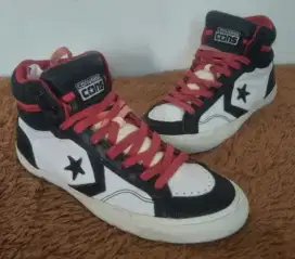 Sepatu c0nver5e size 43