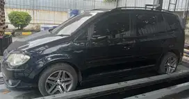 Volkswagen Touran 2010 Bensin