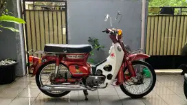 Honda C70 Clasic (Antik)