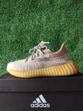 Sepatu Wanita Anak Size 37-38 Adidas Yeezy 350 V2 Ori Sepatu Olahraga