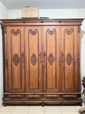 Lemari Kayu Jati Kokoh 4 pintu