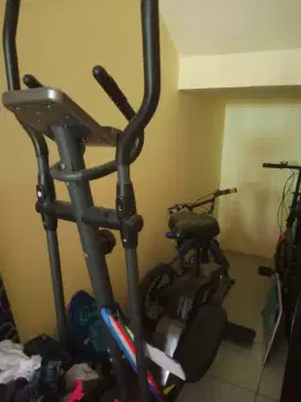 Eliftical bike merk B fit