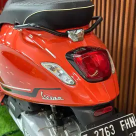 Vespa Sprint S IGET ABS FACELIFT 150 ie tahun 2022 warna Orange Tramon