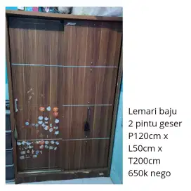 Lemari Baju Kayu 2 Pintu