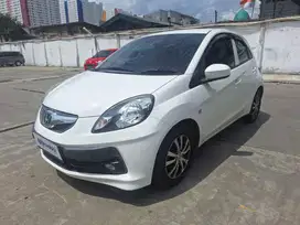 DP MURAH - Honda Brio 1.2 E Limited Edition Bensin-AT 2015