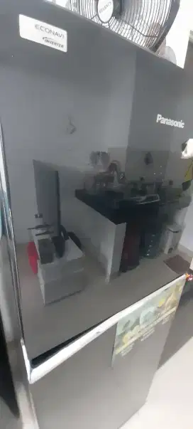 Kulkas Panasonic econavi Inverter