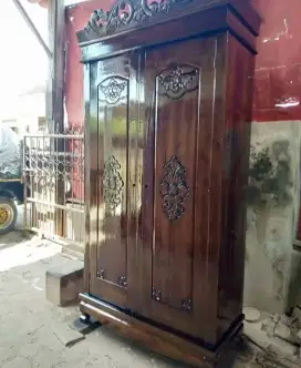 Lemari Pakaian Jati 2 Pintu