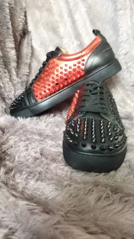 Christian Louboutin Size 41⅓ Two Tone Spike Sneakers Mulus