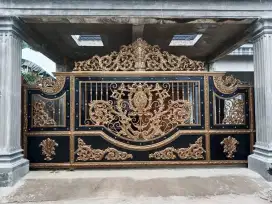 Pagar tempa ornamen besi cor