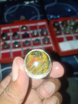 Cincin batu permata akik pancawarna garut