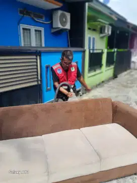 Jasa cuci kasur sofa jok mobil