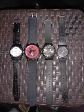 Dijual 4 bh jam tangan analog