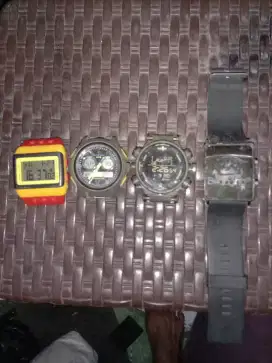 Dijual 4 jam tangan digital