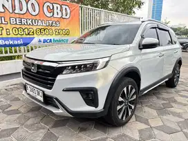 Honda BR-V / BRV Prestige 2022 Matic Warna Putih