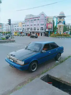 Dijual Sedan Corona 1987