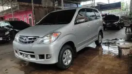 Toyota Avanza g manual 2010