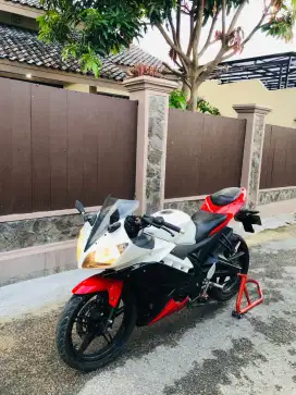 Yamaha R15 2017 pajak hidup