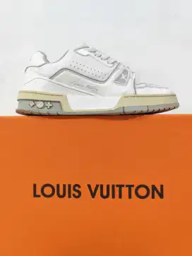 Sepatu Pria Anak Wanita Size41 Louis Vuitton LV OriginalSertifikat+Box