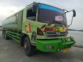 Hino FL 235 jw 2011 tangki 32 KL