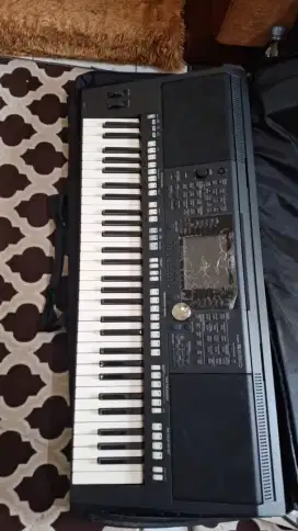 DI CARI UNTUK DI BELI KEYBOARD