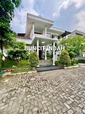 rumah ada pool dijual dalam komplek buncit indah shm